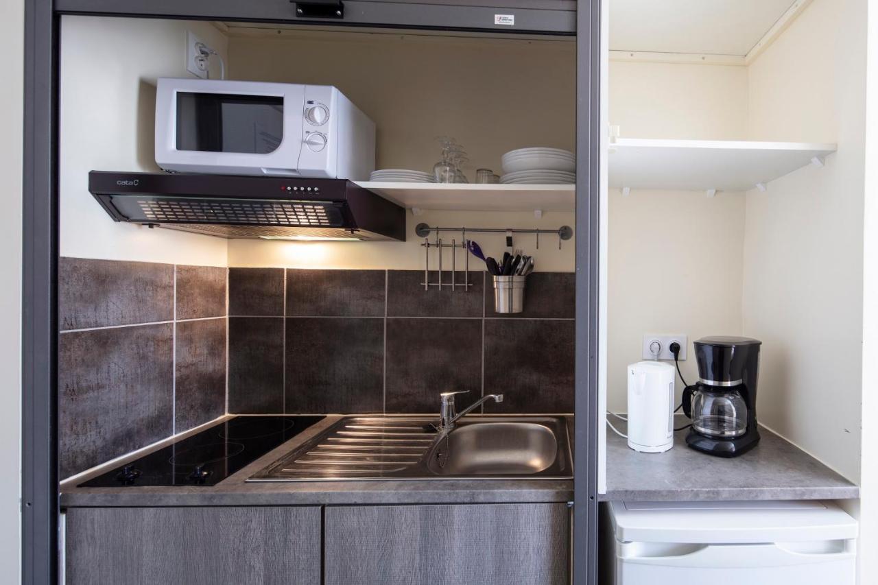 Hotel Les Rocailles Монтаньяк Экстерьер фото